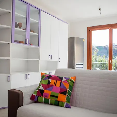 Blue Vista Apartment *